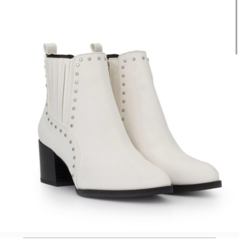 BRAND NEW SAM EDELMAN BOOTIES